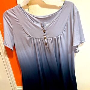 Brand new blouse size 2XL!! Ordered from Amazon! Tie dye light gray into black!